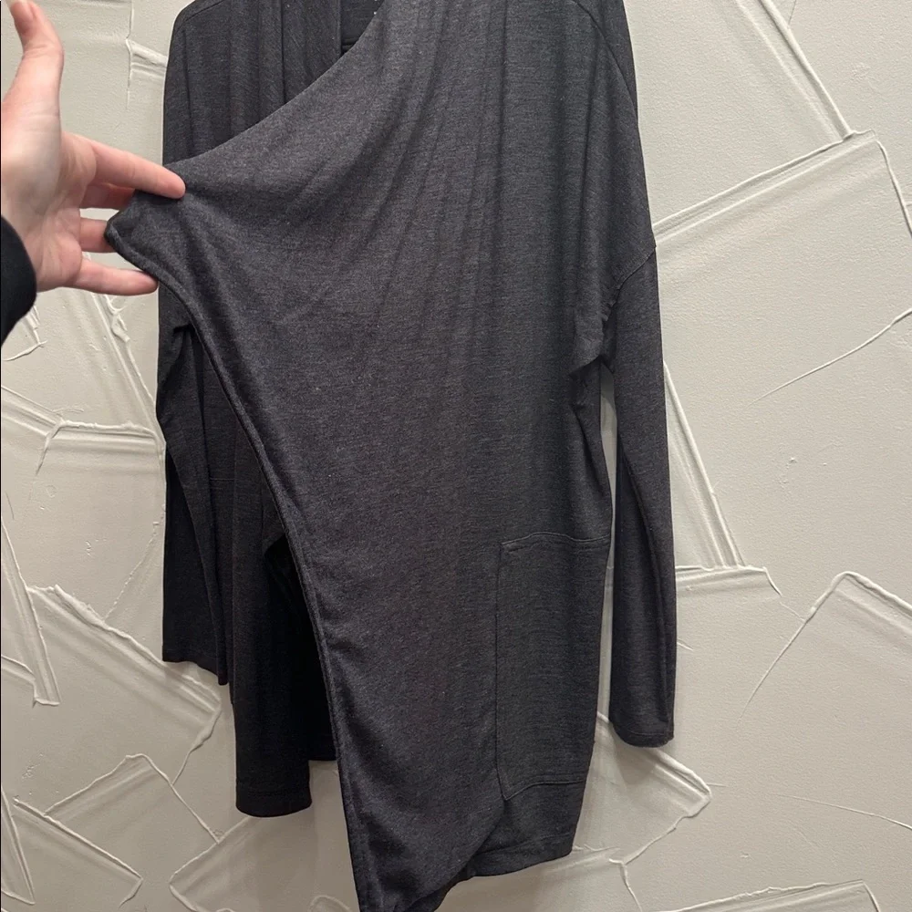 Calvin Klein cardigan - Picture 2 of 4